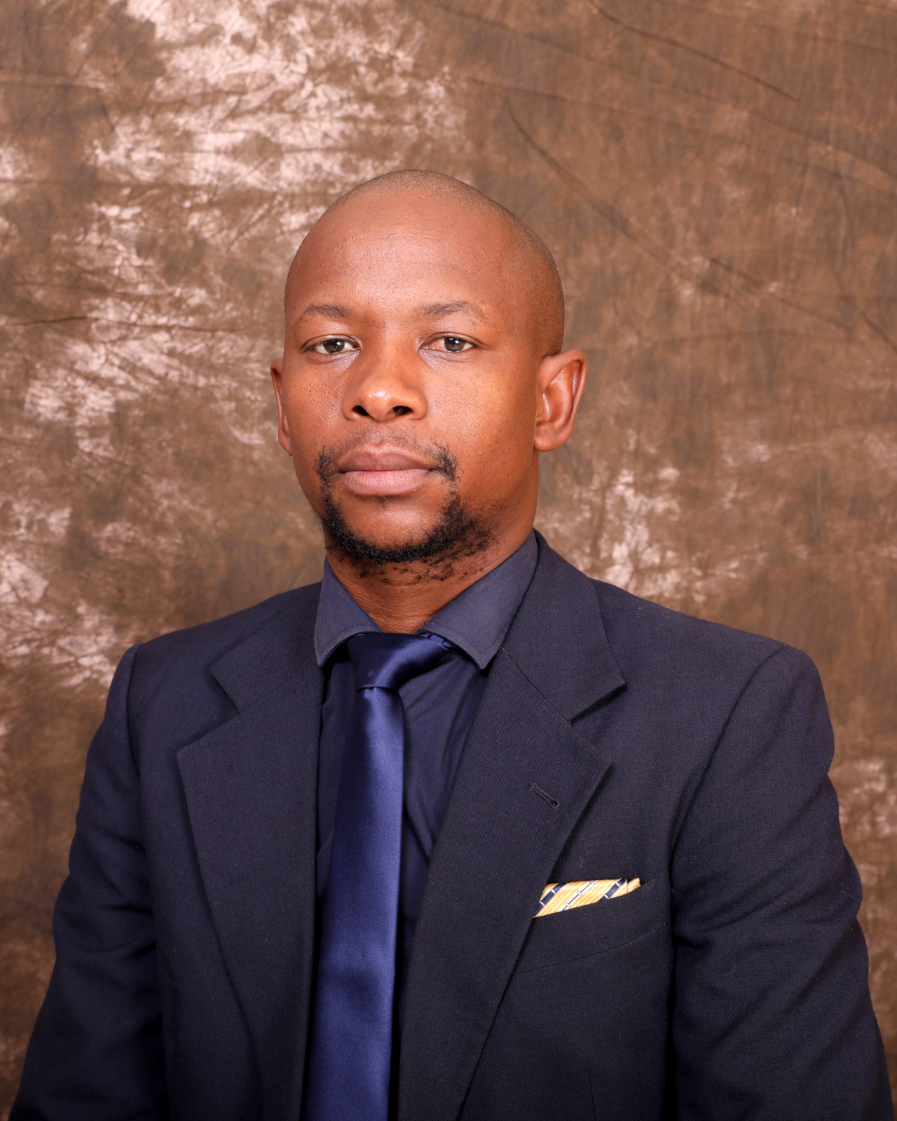 CLLR. L. MVEKU